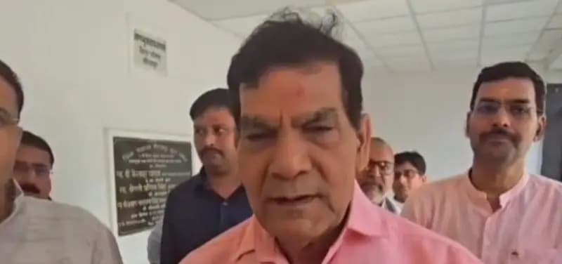 Mirzapur News : यूपी में बिजली का निजीकरण होना लगभग तय, ऊर्जा मंत्री ने गिनाए निजीकरण के फायदे