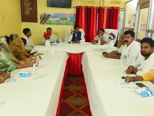 Sonbhadra news : नगर पंचायत चोपन में बोर्ड बैठक सम्पन्न, वार्ड की समस्याओं पर हुई चर्चा