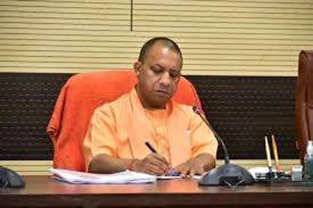 UP News : नेपाल से सटे सभी सीमावर्ती जनपदों में पुलिस चौबीसों घंटे रहे हाई अलर्ट- CM योगी आदित्यनाथ 