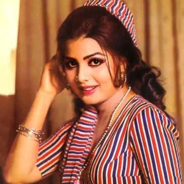 मशहूर अदाकारा और सिंगर सुलक्षणा पंडित का 71 साल की उम्र में निधन, फिल्म इंडस्ट्री में शोक की लहर 