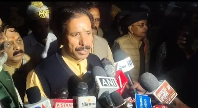 Sonbhadra News : खनन क्षेत्र के दौरे के बाद बोले मंत्री अनिल राजभर- किसी प्रकार की लापरवाही व शिथिलता क्षम्य नहीं होगी 