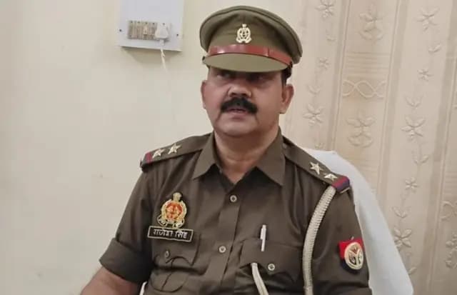 Sonbhadra News : नवागत थाना प्रभारी राजेश सिंह ने संभाला बीजपुर थाने की कमान, कानून व्यवस्था कायम रखना प्राथमिकता 