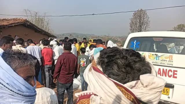 Sonbhadra News : बाहर कमाने गए तीन युवकों का एक साथ पहुंचा शव, कोहराम
