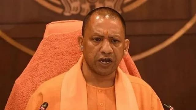 UP News : यूपी में उत्तर प्रदेश सरकार ने सरकारी कर्मचारियों की नई वार्षिक तबादला नीति को दी मंजूरी 