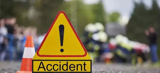 UP News : अम्बेडकरनगर में दर्दनाक सड़क हादसा, बेकाबू कार ने 8 लोगों को रौंदा, मौत 