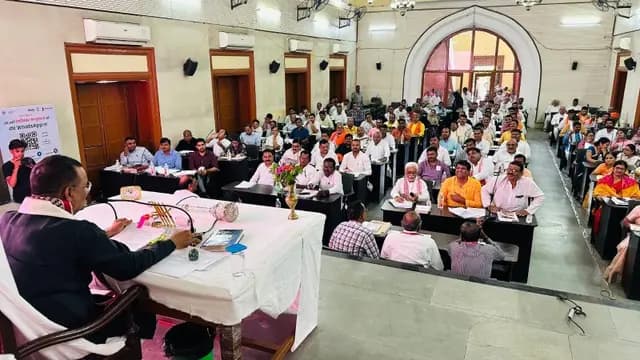 Varanasi News : शहर की सीमा से बाहर स्थानांतरित होंगी मीट-मांस व मछली की दुकाने  
