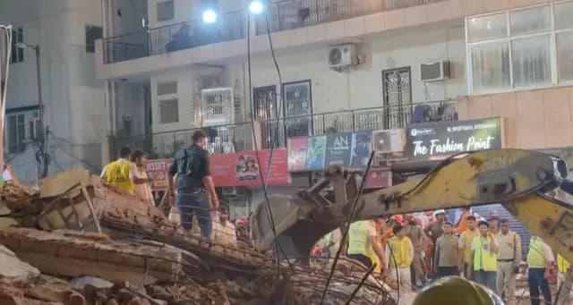 सत्य निकेतन इमारत हादसे पर हाईकोर्ट सख्त, सभी PG-हॉस्टल की जांच के आदेश