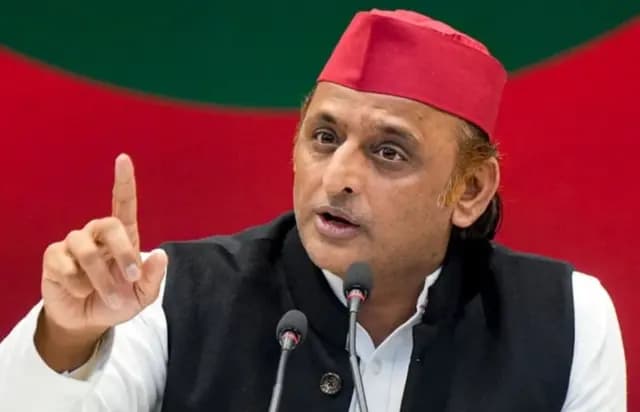 UP News : अखिलेश यादव का बड़ा एक्शन, गोरखपुर जिला और महानगर संगठन समेत सभी फ्रंटल संगठनों की कार्यकारिणियां तत्काल प्रभाव से भंग 