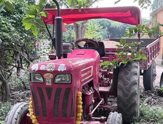 Sonbhadra News : बालू के अवैध परिवहन में एक ट्रैक्टर धराया,वन अधिनियम के तहत कार्यवाई