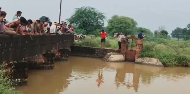 UP News : पति के शराब पीने से तंग आकर महिला ने उठाया ऐसा खौफनाक कदम, आप भी पढ़कर रह जाएंगे दंग 
