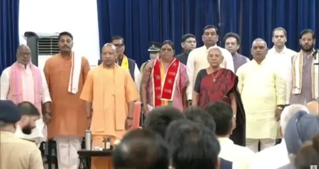 UP में योगी मंत्रिमंडल का विस्तार, 6 नेताओं को दिलाई गयी मंत्री पद की शपथ 