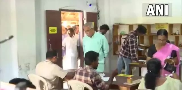 असम, केरल और पुडुचेरी में रिकॉर्ड मतदान, लोकतंत्र के महापर्व में मतदाताओं की शानदार भागीदारी