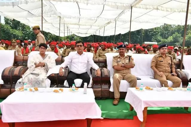 Lakhimpur kheri news : ग्राम प्रहरियों के मानदेय में ₹1000 की बढ़ोतरी, अब हर माह मिलेंगे 3500 रुपये